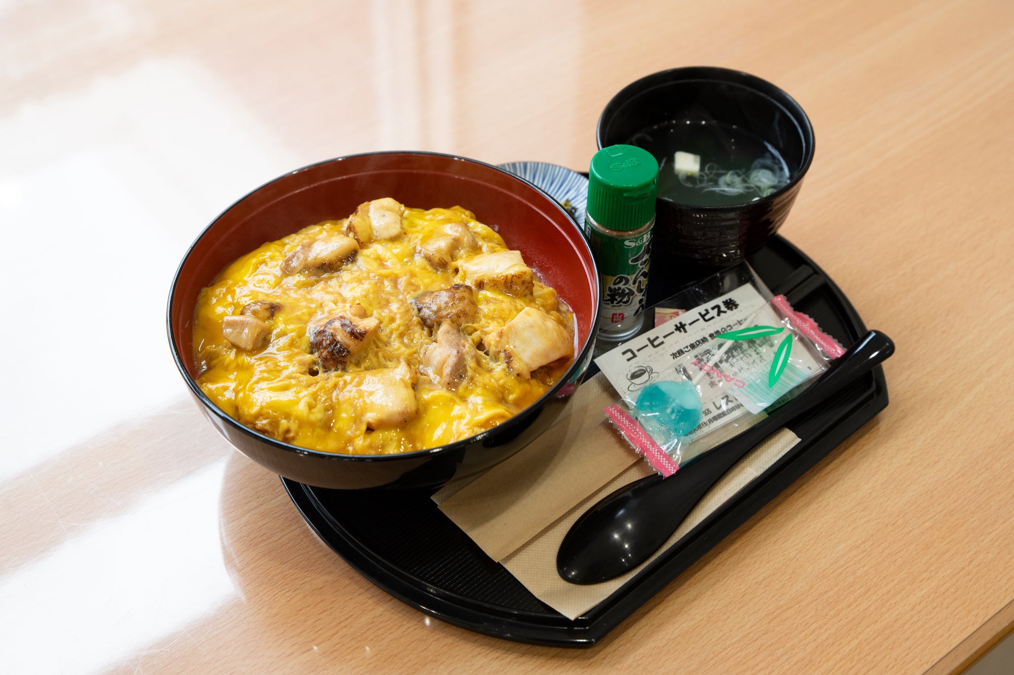 レストランで食べられる名物の親子丼