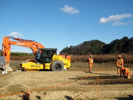 新しい宅地の地盤強度を目で見、足で確かめて（岩手県釜石市）